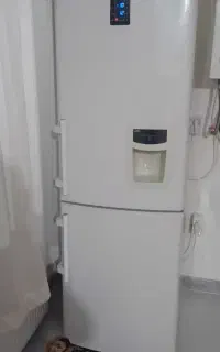 یخچال فریزر وبخاری سلامت
