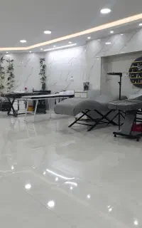 خدمات پاکسازی  عمیق و ابرسانی پوست