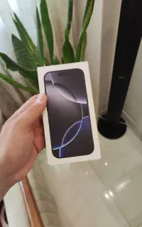 iPhone 16 pro zaa