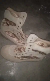 پوتین خاکی بهمن