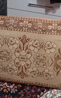 پشتی دیواری کاملا سالم