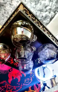 ۲ عدد لوستر چوبی در حد نو