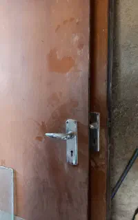 در به همراه چارچوب