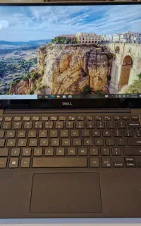 بار لپ تاپ لمسی corei7برا ترید و طراحی با کیفیت 4k