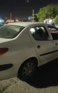 پژو اس دی V8