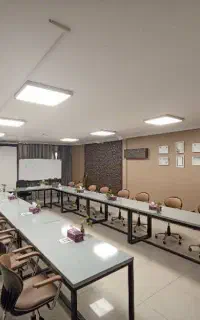 اجاره ساعتی کلاس آموزشی سالن کنفرانس رویداد(ایونت)