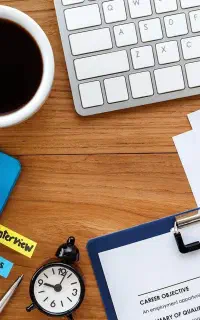 کارمند و مدیر و بازاریاب اداری خانم