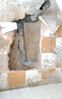 کندکاری و تخریب کف حمام  آشپزخانه  دستشویی