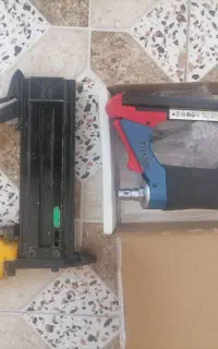 میخکوب ومنگنه کوب