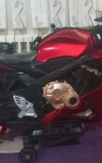 موتور شارژی CBR Z1000 سایز بزرگ باتری نو و آکبند
