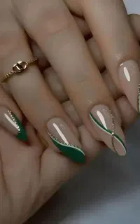 کاشت ناخن آف ویژه