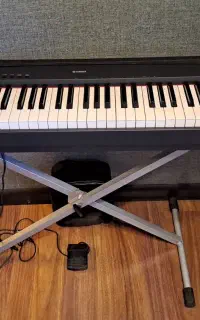 پیانو دیجیتال کارکرده مدل P95