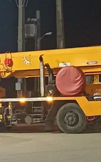 اجاره جرثقیل. ب صورت شبانه روزی ۳تن تا ۲۵تن