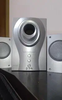 اسپیکر سه تکه