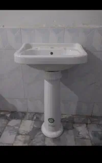 سنگ روشویی با پایه