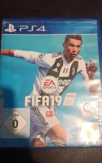 دیسک فیفا 19 برای PS4 و PS5
