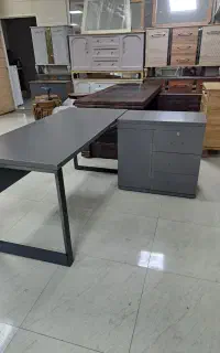 *میز مدیریت و کارمندی  **
