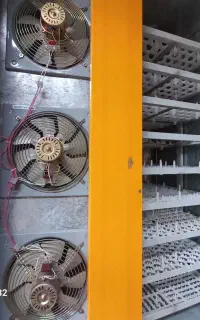 دستگاه جوجه کشی