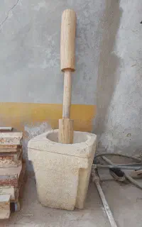 هاون سنگی قدیمی