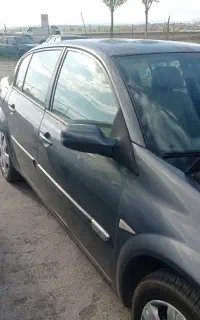 مگان 2000 اتومات معاوضه با موسو لندمارک پاترول