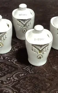 لوازم خرده ریز آشپزخانه در حد نو بفروش میرسد