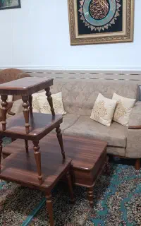 مبل 8نفره و میز جلو مبلی و عسلی در حد نو