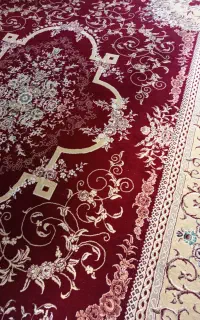 یه دونه فرش زرشکی کم کار کرده بدونه پارگی