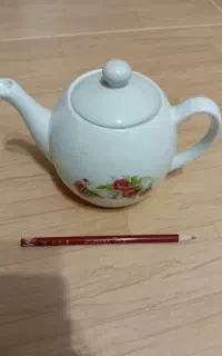 قوری گلسرخی قدیمی