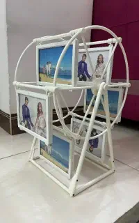 قاب عکس چرخ و فلک