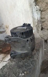 دینام پژو ایسکارا