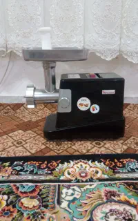چرخ گوشت کاملاً سالم فقط دوبار استفاده شده