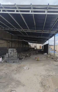 اجرایی سقف شیروانی سالن ویلا باغچه