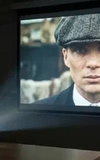 ویدیو پروژکتور پخش فیلم فوتبال سینما خانگی