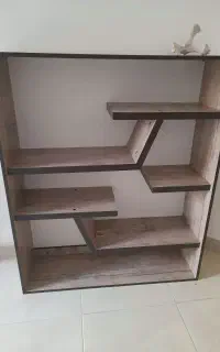 میز تحریر وکتابخانه