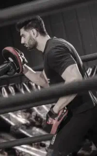 آموزش کیک بوکسینگ و دفاعشخصی(رزمی کیک بوکس)بدنسازی