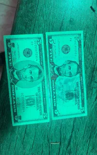 دو تا ۵ دلاری