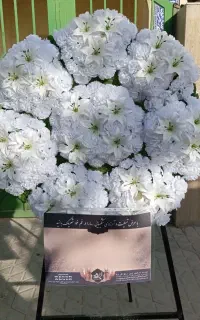 کرایه تاج گل مصنوعی