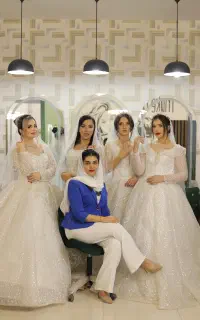 استخدام میکاپ آرتیست ، شنیون کار