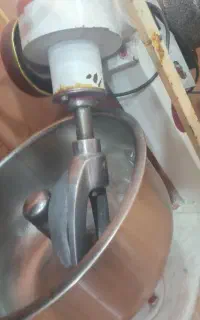 میز کلانه خمیر گیر