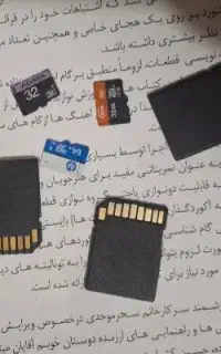 رم میکرو ۶۴ گیگ و دو تا ۳۲ گیگ  همگی ۹۵۰ تومن