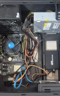 سیستم نسبتا گیمینگ و اداری