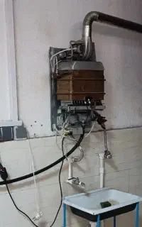 لوله کشی و تعمیرات موتورخانه، پکیج، آبگرمکن و کولر