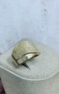 انگشتر فقط ۱۰۰ بالا خام
