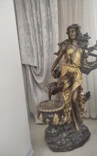 مجسمه آبنما همراه با دو عدد روشنایی