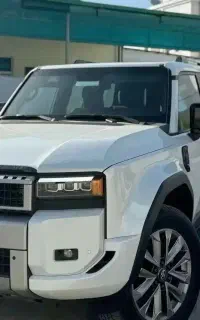 تویوتا پرادو فول ادونچر سفید