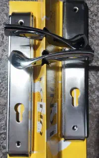 دستگیره درب و توپی