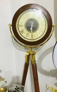 ساعت ایستاده شیک
