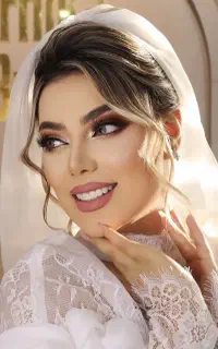 میکاپ شنیون ۱۲۰۰بامژه وپذیرش دستیاری میکاپ وشنیون