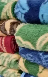 پتوهای گل ریز درخشان تک نفره قدیمی در چهار رنگ