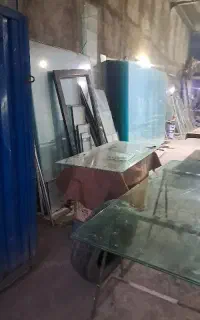 شیشه ساختمانی